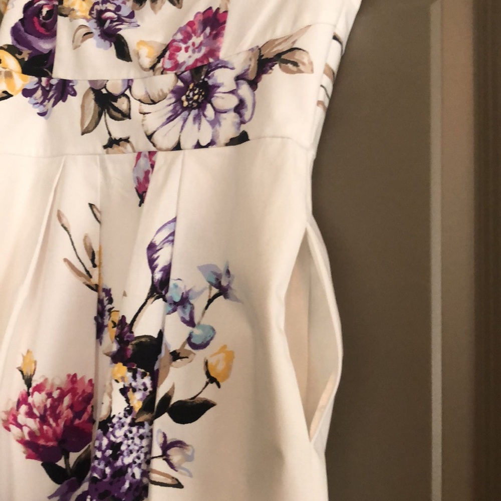 WHBM white floral strapless dress - Picture 6 of 9